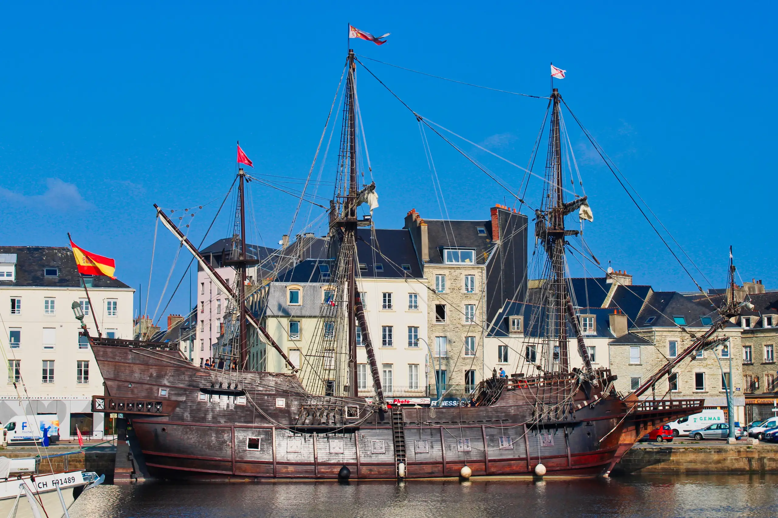 Le retour des grands voiliers dans le bassin du commerce de Cherbourg Le retour des grands voiliers dans le bassin du commerce de Cherbourg